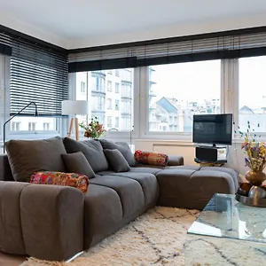  Appartement Modern Luxury With Free Parking Space In The Center, Close To The Belgique